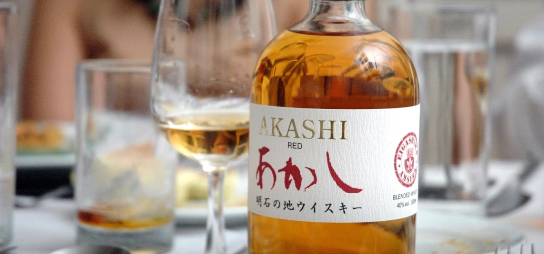 Akashi White Oak Red Blended Whisky